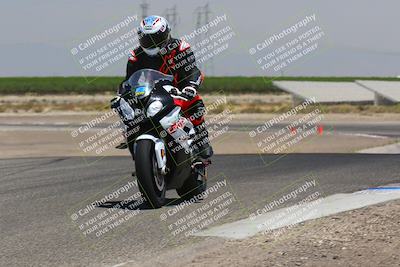 media/Jul-22-2022-TrackDaz (Fri) [[ca4971259a]]/Group B/130pm (Wheelie Bump)/